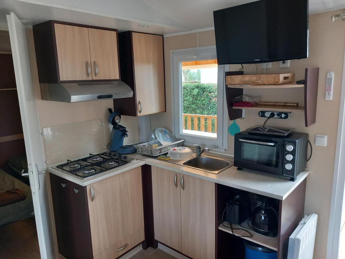 Mobil Home Tout Confort 6 Personnes Climatise Au Pied Du Luberon La Roque-d'Antheron Eksteriør billede