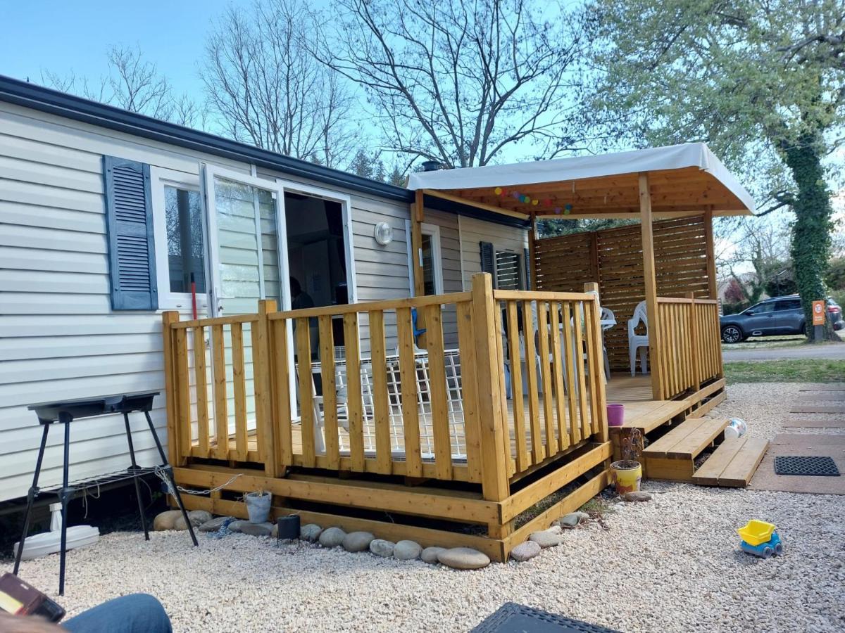 Mobil Home Tout Confort 6 Personnes Climatise Au Pied Du Luberon La Roque-d'Antheron Eksteriør billede